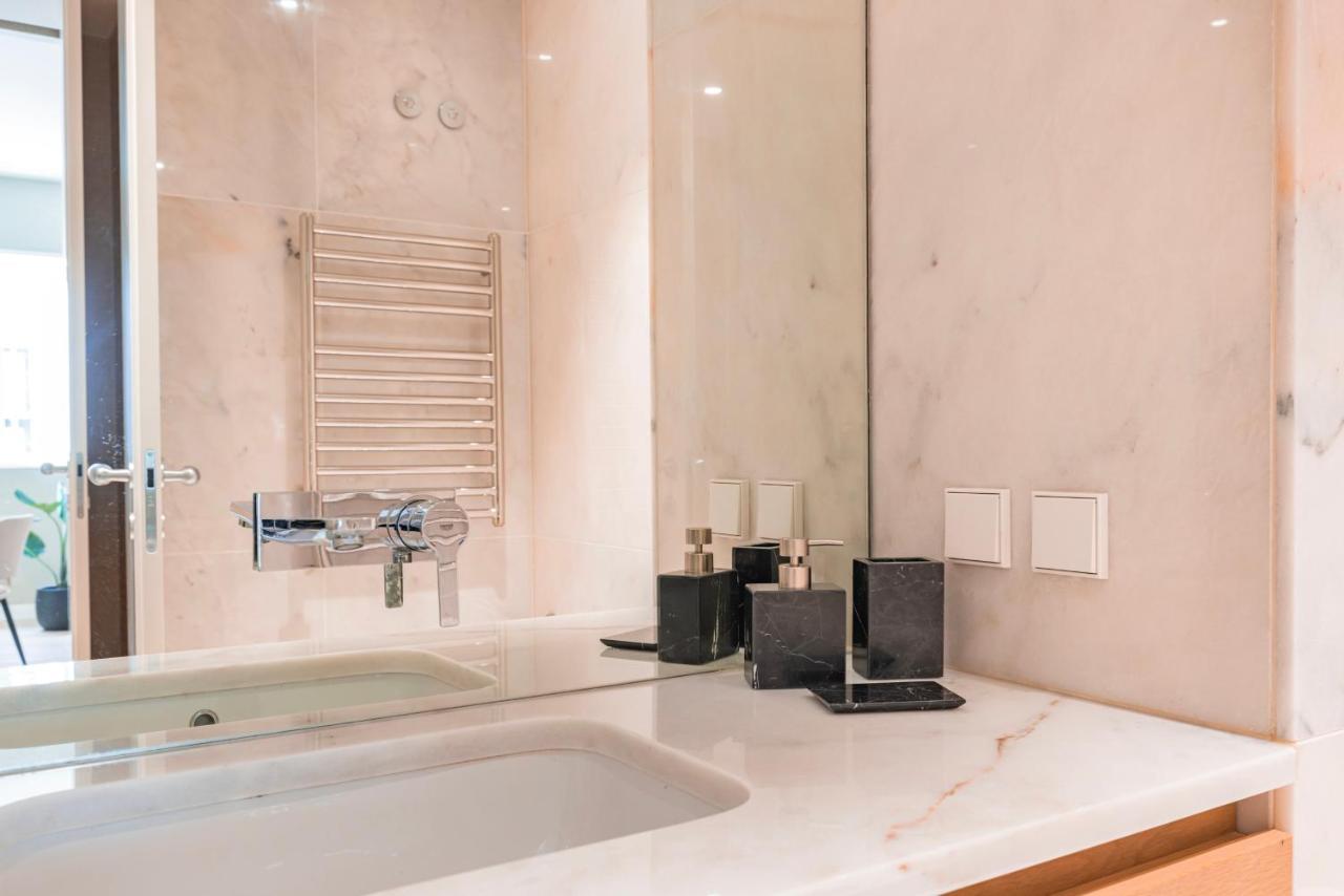 Liberdade Elegance W/Rooftop Pool By Lovelystay Lisboa Exteriér fotografie